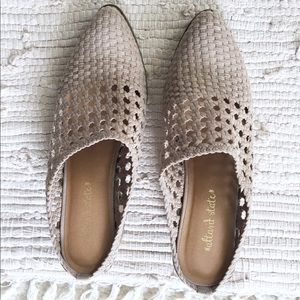 Woven mules